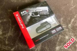 Inforce APLc with Daniel holster for a Glock 19, Have a Inforce APLc and a Daniel Holster for a Glock 19 and the light 

light has had a few scuff marks but other then that is good. No issues at all

price includes postnet to postnet 


can WhatsApp me on 083 604 3303 if you require any more pics or a video 
*glock not included. 