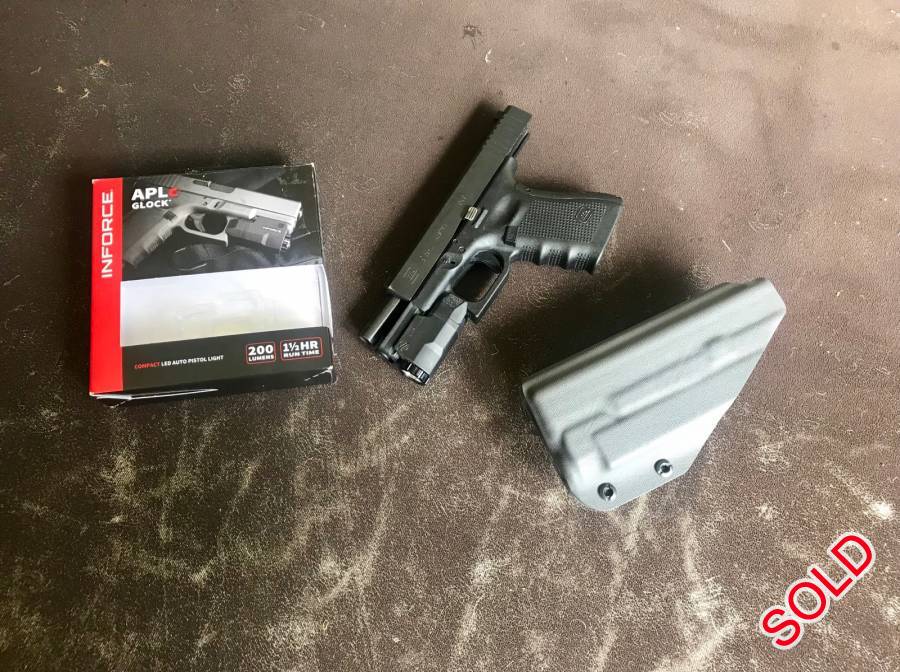 Inforce APLc with Daniel holster for a Glock 19, Have a Inforce APLc and a Daniel Holster for a Glock 19 and the light 

light has had a few scuff marks but other then that is good. No issues at all

price includes postnet to postnet 


can WhatsApp me on 083 604 3303 if you require any more pics or a video 
*glock not included. 