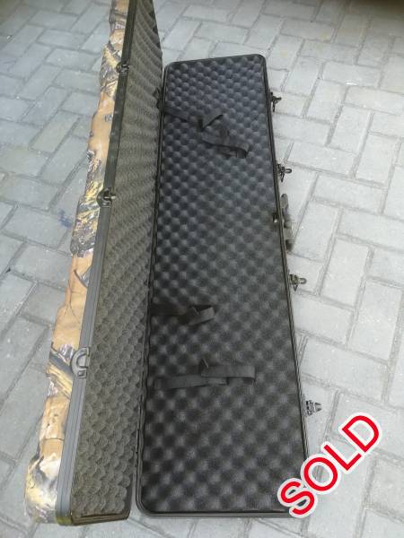 Vanguard camouflaged double rifle case, R 1,500.00