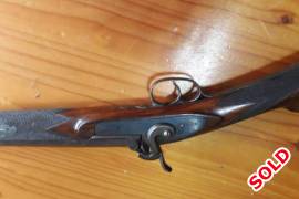 Muzzle Loading Black Powder Shotgun, Muzzle Loading Black Powder Shotgun
Single Barrel - 14 Calibre
Used and in good condition
No accruments, just the shotgun as is.