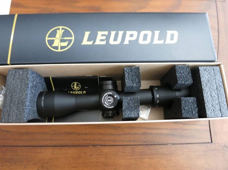 Leupold Mark 6 3-18x44mm 34mm Rifle scope, Leupold Mark 6 3-18x44mm 34mm, M5C2 Front Focal TMR 170826 Rifle scope
Up for your consideration is one brand new in the box Leupold Mark 6 3-18X44mm Scope. Never mounted and only out of the box twice now. The Mark 6 3-18x44mm sets a new standard for high performance in a small, lightweight package. with a length of just 12 inches and weighing in at 23.6oz, this optic sets the standard for high-end riflescopes and is 20% shorter and 20% lighter. In addition, the Mark 6 series offers state-of-the-art tactical features that are
common throughout Leupold's Tactical product line. Hands down, the most commonly used phrase we hear from tactical end users is, 