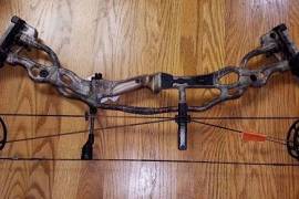 Hoyt Carbon Spyder ZT 30 NEW, These bow is brand new never used. Bow comes with owner's manual and hat.  

Bow Specs:  Hoyt Carbon Spyder ZT 30
Draw Length: 28