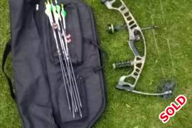hoyt ignite compound bow RH, Hoyt Ignite compound bow in excellent condition, 15-70 lbs draw weight and 19-30