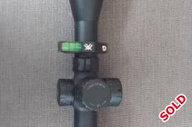 High end long range scope, Swarovski x5  5-25x56P rifle scope. Like new. Fitted to 308 & sighted in on indoor range. Never been in the veld. Bubble level & mounts NOT included