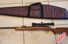Diana Model 34 & Gamo scope, Very nice Diana model 34 with Gamo scope.
Very good condition.
.177 cal 4.5mm.
1000 fps
Carry bag included
 