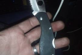 Spyderco Civilian, Original Spyderco Civilian knife second hand but very well looked after. Like new and blade as sharp as the day it was purchased. Valued at R5500. Needs a good owner, has sentimental value. Selling it for R1500