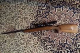 Musgrave RSA, Very accurate second generation Lyttelton RSA in excellent condition. Includes cases, bullets, dies, Lynx scope mounts.
Scope is not included.