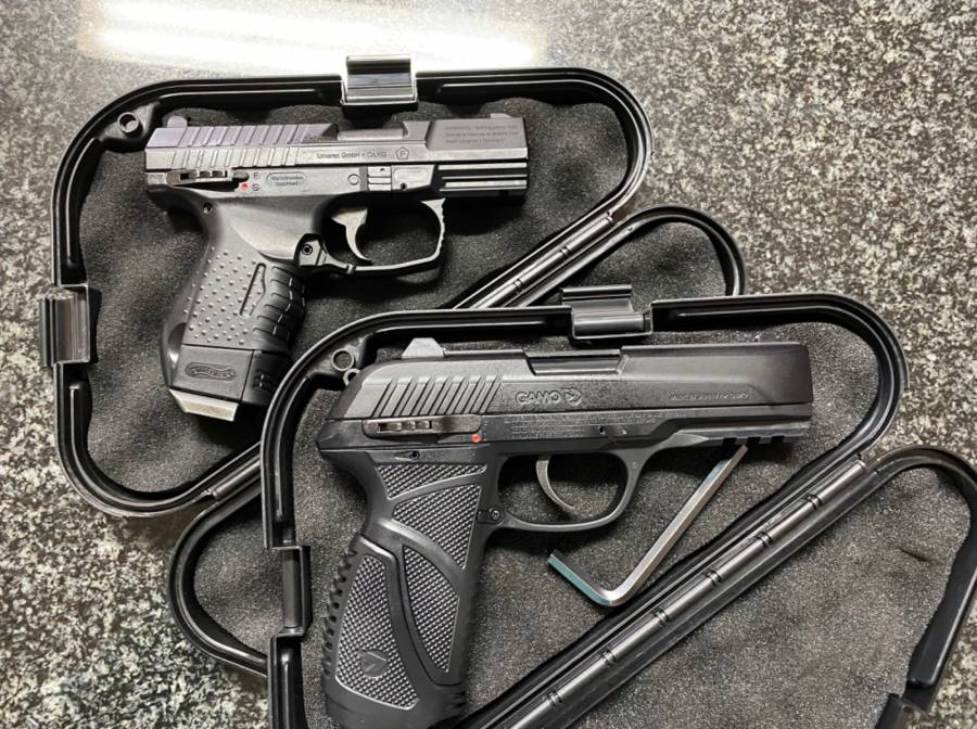 Air pistols for sale, Gamo PT-85 BLOWBACK - R1200 neg 

Walther CP99 compact - R1600 neg 

Both for R2200.

Both pistols as new in excellent condition, never used in combat games, comes in the case and with old CO2 cartridges.
