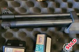 Hatsan AT44-10 PCP Airgun with scope / Hatsan pump, This airgun has been used a handful of times. In perfect condition.