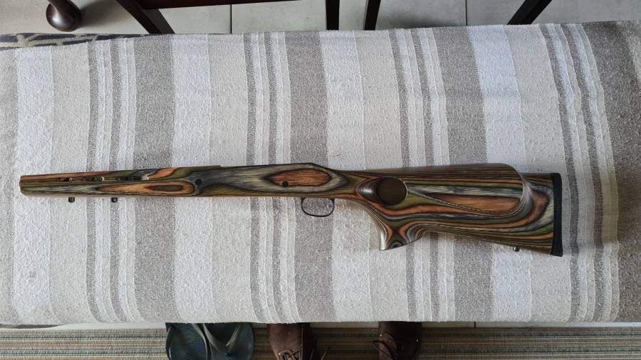 BOYDS LAMINATED STOCK - SAVAGE AXIS .270, Boyds Laminated Stock for a Savage Axis .270
Shape: Featherweight Thumbhole
Colour: Forest Camo

It's still brand new. Never been used. 