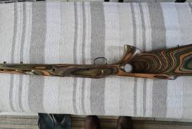 BOYDS LAMINATED STOCK - SAVAGE AXIS .270, Boyds Laminated Stock for a Savage Axis .270
Shape: Featherweight Thumbhole
Colour: Forest Camo

It's still brand new. Never been used. 