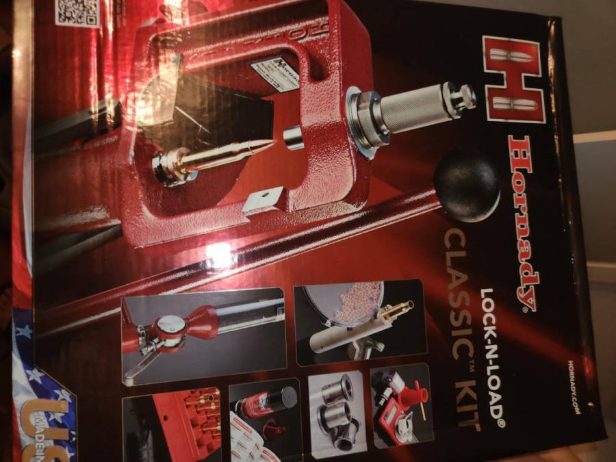 Hornady Lock n Load  Classic Kit   Single Press , Brand New Hornady Classic Kit Single Press, never been used. 
 