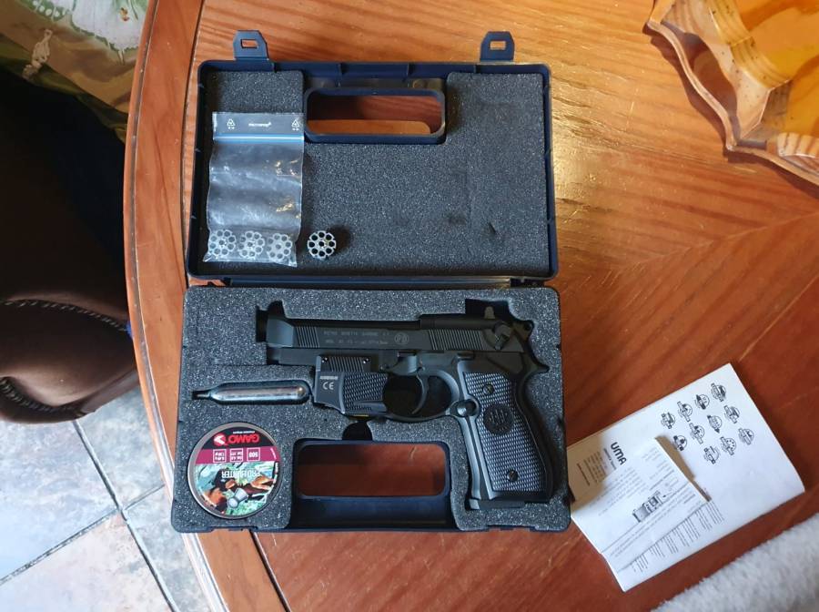 Umarex Air pistol - Beretta M92 FS 4.5mm, One heck of a nice real feel and look C02 Pistol with Extras Red Dot Lazer Site and Magazines. Full package just go and enjoy. This is really one of the most accurate C02 Pistols I have had.
 
 