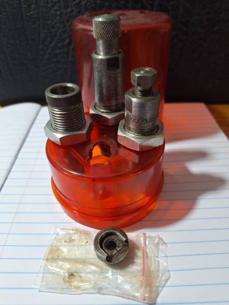 LEE 303 BRITISH RELOADING DIES, Lee 303 British reloading die set, 3 dies +shell holder
been in safe storage.minor surface discoloration .
no powder measure
Postage for buyers account, normally use postnet
Pls contact 082 372 6037