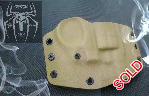 Kydex speed clip OWB holster, Owb speed clip holster with passive retention.
40mm belt loops
2 tone,, tactical black and FDE TAN

FITS 38 SPESIAL ALSO SNUBBY, CAN FIT 357 ASWELL
RIGTH HAND CARRY

BRAND NEW AND NEVER BEEN USED.!!!