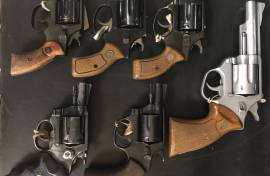 Various 2nd hand revolvers
