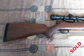 Mkonto muzzle loader rifle, Mkonto muzzle loader bolt action with scope. 
from what i can measure it is a 50cal might be wrong. 
south african manufactured 
clean rifle