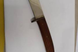 Puma Fahrtenmesser 1950's Knife for sale! , Puma Fahrtenmesser 1950's knife for sale. Model 6317 Custom handle.
R1000 o.n.c.o please contact Pierre on 0836783990
Puma etchings can still be seen on the blade reverse/ pile side. 