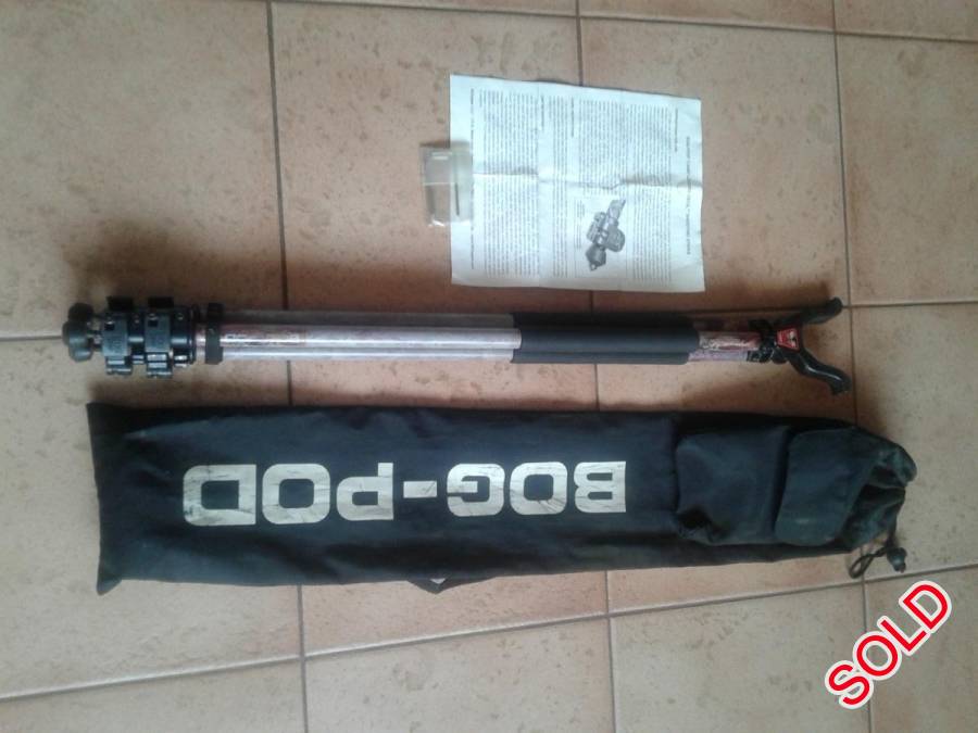 Bog-Pod shooting Sticks, R 1,000.00