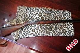Great Plains Flintlock Rifle, Great Plains Hunter Flintlock Rifle. Rifle is in a very good condition and shoots well. I have 4 spare flints that will be sold with the rifle. Rifle shoots normal .50 round balls or conicles.