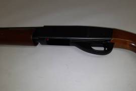 Smith & Wesson Shotgun , R 4,500.00