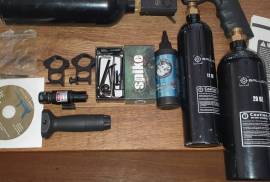 Empire BT4 Paintball Gun, Was R3200, Now R2800!!
Rarely used BT4. Been kept next to bed for self protection. 
serviced in Oct 2020. Everything in the pics are included.
few old pepper balls, maybe 30 teflon balls.
Collection in Blouberg.
 