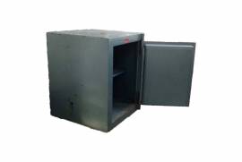 >>>, SA SAFE EQUIPMENT Safe FOR SALE.

Old school but bullet proof! Fire and Blast resistant.

Dimensions: 510 x 510 x 610 mm
Weight: +- 150 kg




 