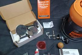 Reloading kit with tumbler , Excelint condition Reloaded About 700-1000 bullets. 