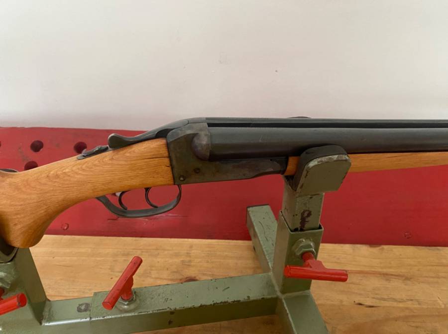Savage 12GA S&S, Savage 12GA non eject S/S shotgun. Has a beautiful blued action .Gunstock was refurbished and new recoil pad about 5 years back.
Selling due to my dads health conditions. 