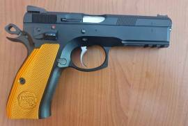 CZ 75 SP-01 Orange - Competition , CZ SP-01 Orange. In execelent nick.  Comes with 3 mags in original box

Various holsters and additional mags available