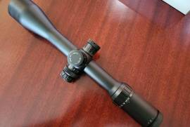 HAWKE RIFLESCOPE, HAWKE VANTAGE 30 WA FFP
6-24 X 50 FFP HALF MIL DOT
ILLUMINTED RETICLE RED OR GREEN
FIRST FOCAL PLANE
30MM TUBE
AS GOOD AS NEW. NEVER USED
 