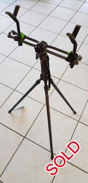 Shooting stick, R 1,200.00