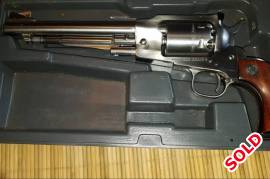 RUGER OLD ARMY STAINLESS STEEL REVOLVER, Comes in plastic case with ruger padlock and some balls.  Excellent condition.  Only selling because I am leaving SA.