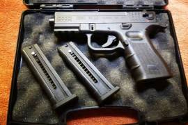 ISSC M22 22lr Combat Pistol, ISSC M22 with suppressed barrel
500 Rounds of 22lr included
2 x magazines