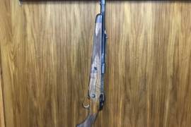 Investors Rifle/ Rare and beautiful , Extremely rare Sako 85 Safari in .500 Jeffery. Beautiful high grade Turkish Walnut stock. Brand new rifle, only test fired 6 rounds. Beautiful and in mint condition. R129 000 NEG 