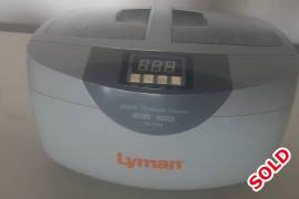 Lyman Digital Ultrasonic Cleaner, Digital Ultrasonic Cleaner with inboard heater in mint condition, like brand new. Works impeccably.