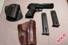 Vector sp1 9mm, Vector sp1 9mm P in good condition with std 15 round magazine and extra 20 round extended magazine + 1 leather and 1 fobus holster