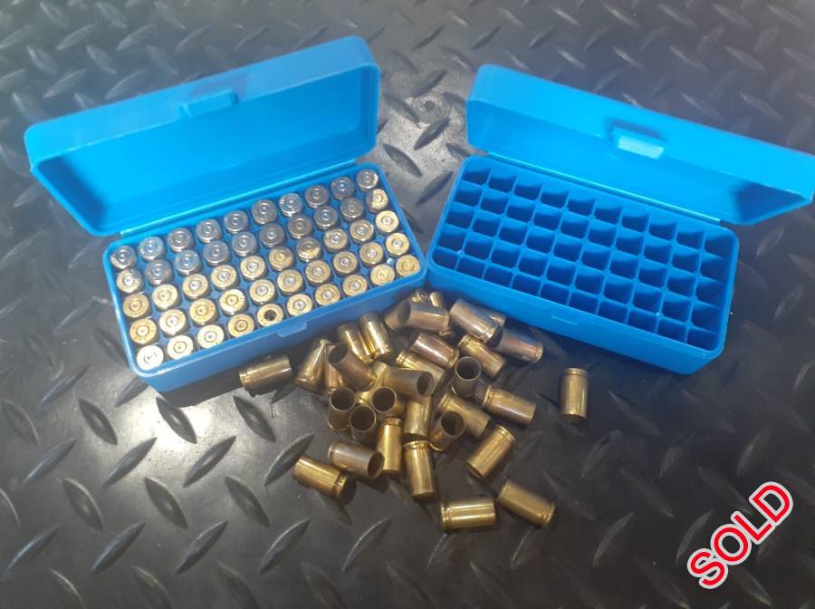 9mm brass and ammo box, I am selling 9mm brass, range pickup, mostly once fired, mixed headstamp, all are Boxer primers and reloadable. R60 for 50 casings plus an ammo box. I have about 50 boxes available. Also selling 9mm brass only, at R350 for 500 casings. 