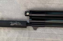 SUMATRA 2500 500cc PCP AIR RIFLE, SUMATRA 2500 500cc PCP AIR RIFLE WHICH IS BRAND NEW AND COMES WITH 2 MAGAZINES A SILENCER AND 2TINS OF PELLETS.
STILL IN THE BOX
