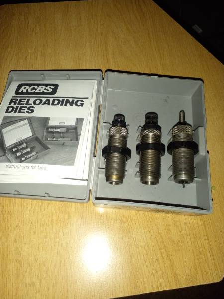 Brand new 7.65 reloading RCBS , I am selling a brand new 7.65 reloading die set.
buyer pays postage
0641184619