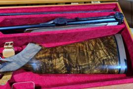 Browning Custom 28ga 9.3x74R two barrels, 2 BARRELS 
28ga shotgun 
9.3x74R rifle 
custom ingraving 
swarovski Z6 1-6x24