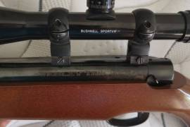 Air Gun, Webley & Scott Tracker air riffle with Bushnell scope. 