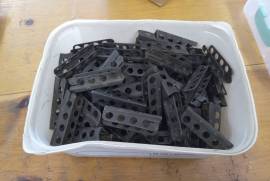 for sale, Strip .303 Brit strip clips works for nr 1 Mk 3 & Nr 4 actions. 80 available @ R300 per 5.   