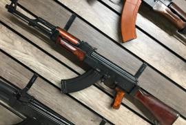 Kalashnikov AKM - 1960 Izhevsk Factory, R 45,500.00