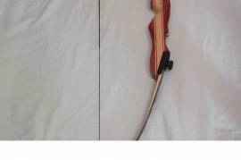 Recurve, take-down bow 30 pounds, Recurve, take-down bow.  30 pounds.  Very seldom used and in very good condition.  Very nice bow. 