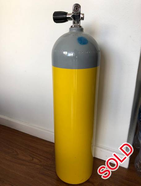 Catalina Scuba tank (11.1L)  for refilling airguns, Catalina S80 scuba tank in perfect condition for refilling PCP air rifles. Up to date with DOT Hydrostatic tests as well as painted to comply with dive laws in SA. Selling after having sold my PCP air rifles. 

More info available here: https://www.scubadoctor.com.au/diveshop/index.php?main_page=product_info&products_id=402