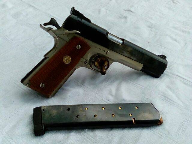 Customized .45 ACP Colt, Fully Customized
Adjustable Sights
Extended Hammer
Extended Beaver Tail
Double side Safety
Custom trigger 
Satin platted lower
20 round magazine
Price negotiable
Lots of reloading components - sold separately
Contact whatsapp 0836291977 or 0718879101
Landline after 18h00 0150042585
