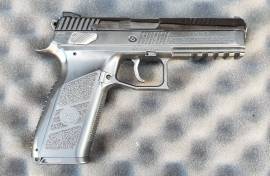 Pellet gun , CZ P09 co2 pistol in excellent condition as good as new. full blow back and very realistic. comes with box, plastic case, fobus holster, lots of pellets and co2 canisters. shoots 4.5mm pellets and steel BB's. 