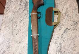 Solid Wood Rifle Stock, Solid Wood Hunting Rifle Stock with trigger mechanism, magazine and carry bag.
Originally from a BSA 30-06 rifle.
In excellent condition.
R 2 500