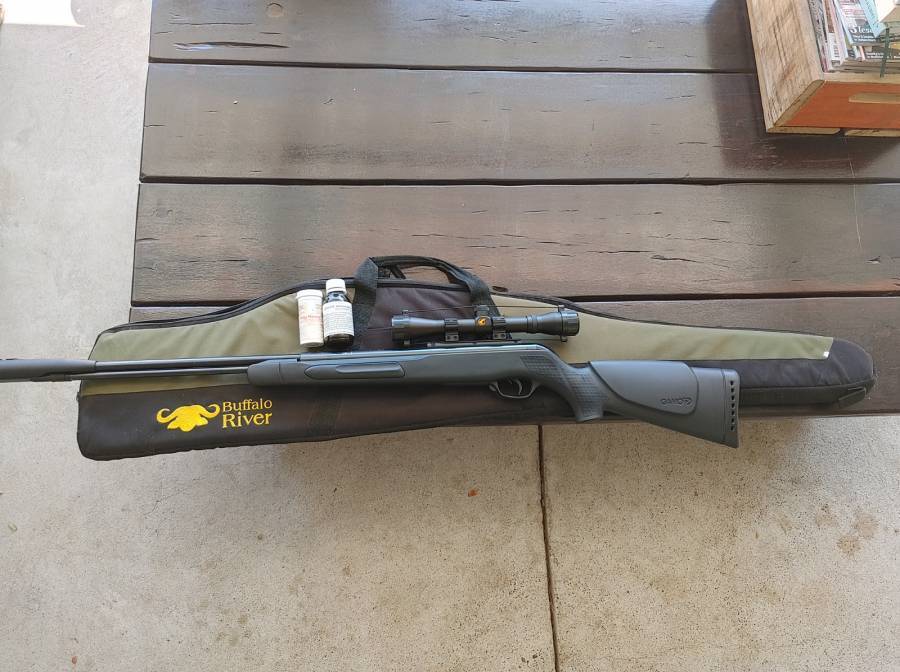 Gamo CFX with scope, Gamo CFX with scope, bag and oil
Excellent condition. Im selling because i moved and cant use anymore
It cost R5000 new
contact Quintus at 0726440388